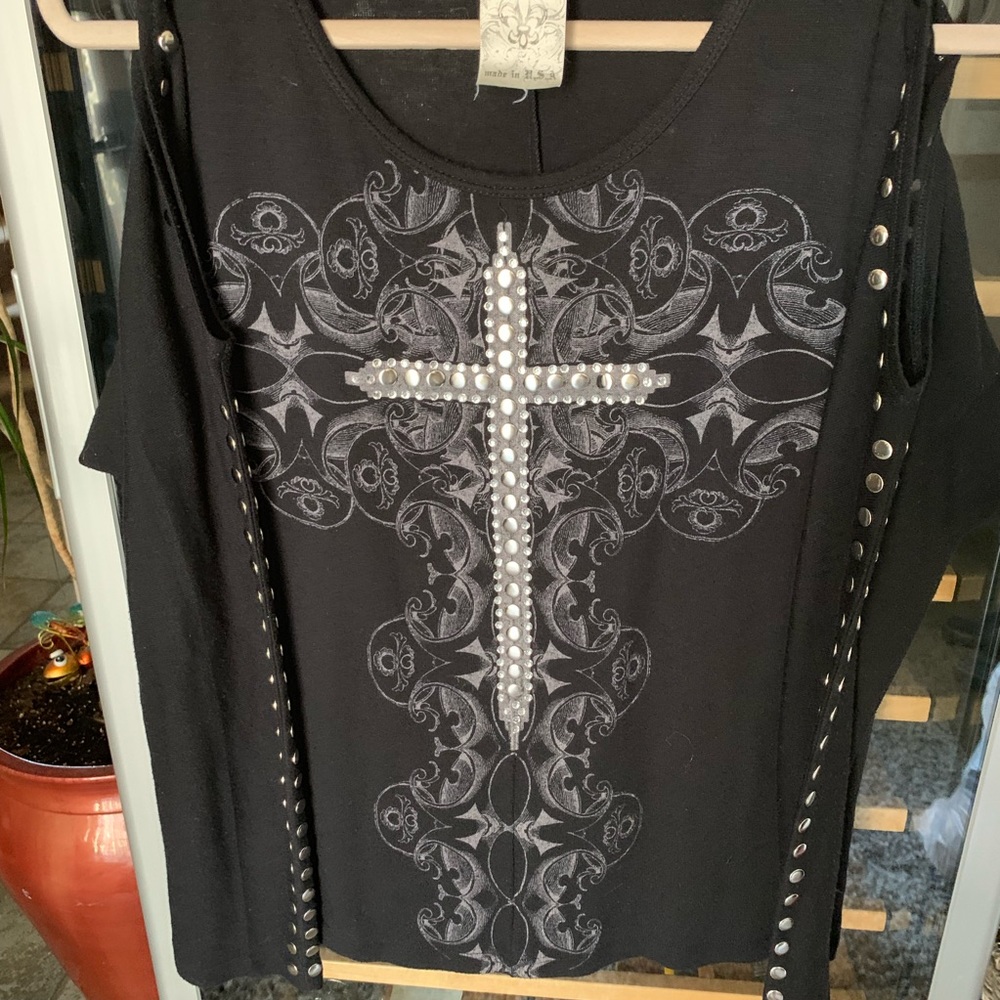 Long sleeve black blouse